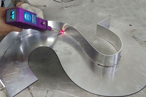 steel letters welding machine